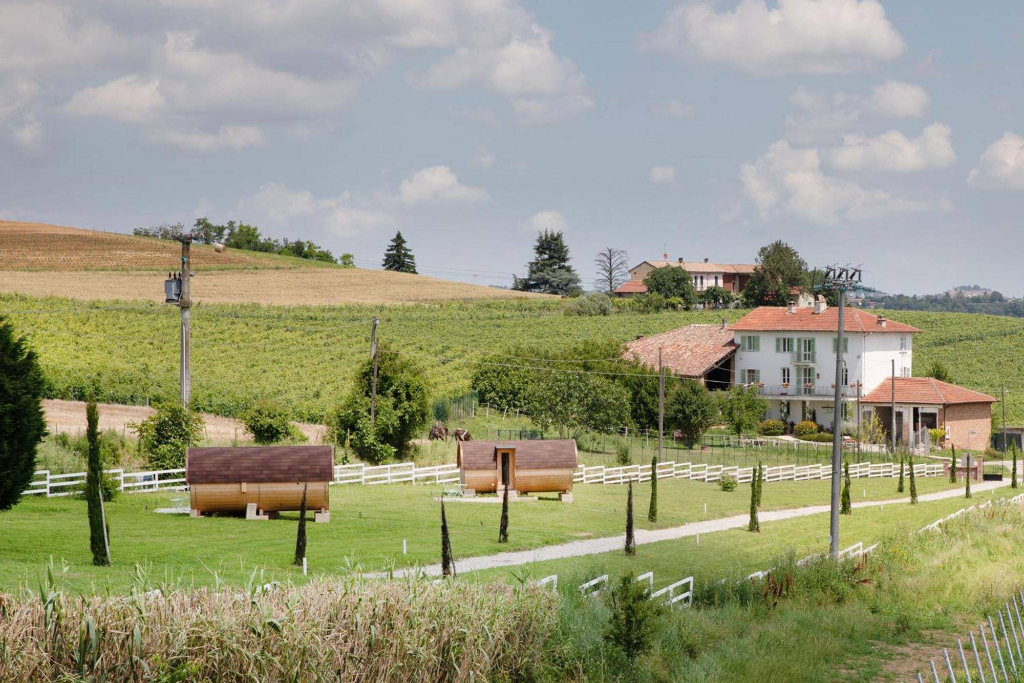 Notte Nella Botte Hotel Vignale Exterior photo