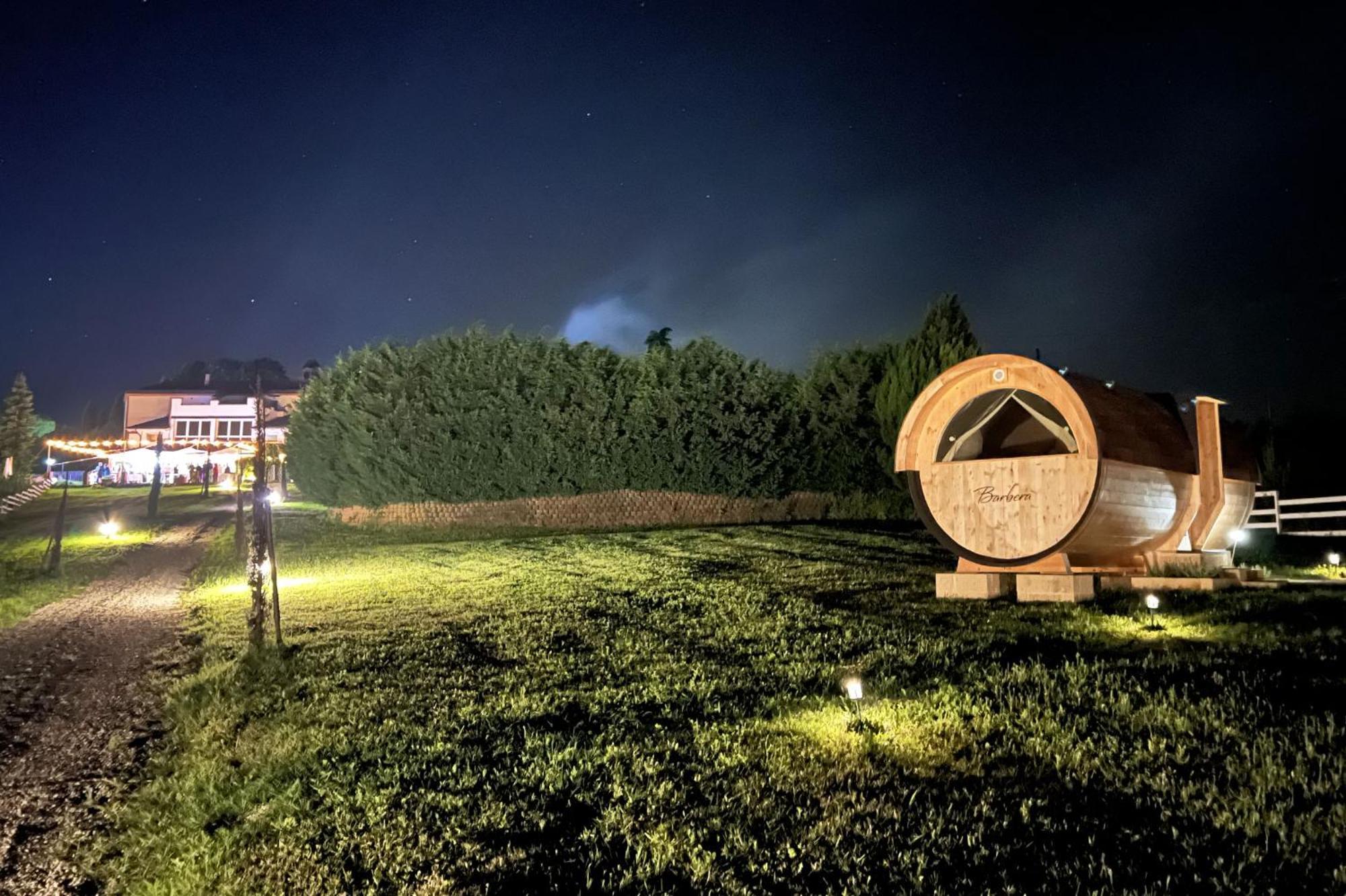 Notte Nella Botte Hotel Vignale Exterior photo