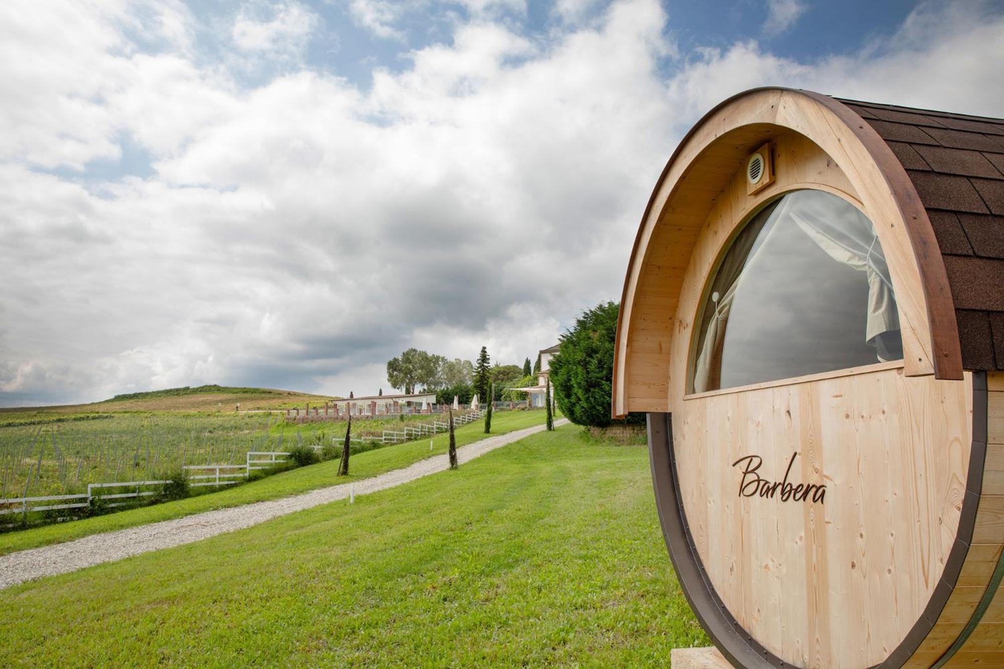 Notte Nella Botte Hotel Vignale Exterior photo